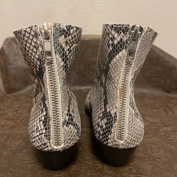 Steve Madden‎ Snakeskin Ankle Boots Size 7 - Picture 5 of 9
